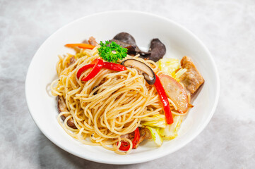 米粉麺の塩焼きそば