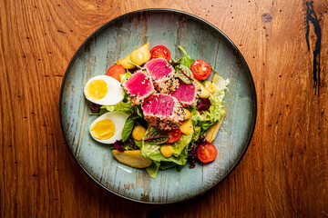 salad with tuna and eggs