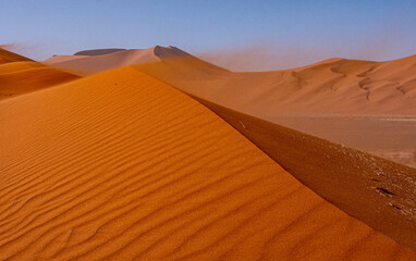 Fototapeta na wymiar Namibie, la dune 45