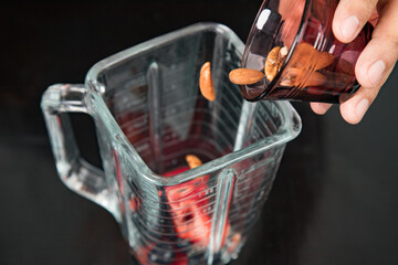 Jugo de frutas en licuadora