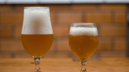 Taças de cerveja