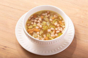 きざみ野菜のコンソメスープ