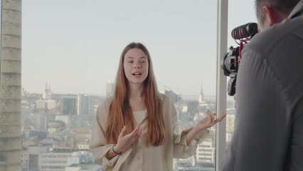 Young girl blogger making video at home. Woung teenager vlogger influencer record content on cam. videoblog and vlogging concept. content maker