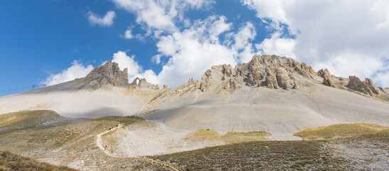 L'aiguille Percée est une montagne de France située en Savoie, dans le massif de la Vanoise,...