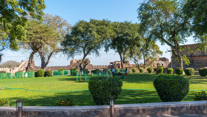 Jhansi Fort or Jhansi ka Kila is a fortress situated on a large hilltop Uttar Pradesh, India