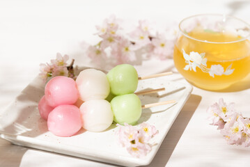 三色団子　花見