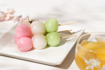 三色団子　花見