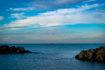 Côtes rocheuses au petit matin