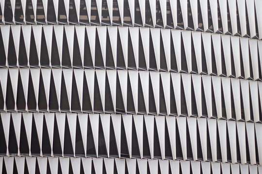 Fachada geom&eacute;trica arquitectura 
