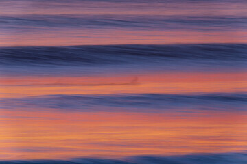 Naklejka na ściany i meble Waves at Sunset