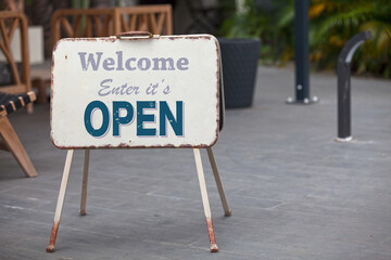 Outdoor open sign