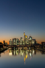 Fototapeta na wymiar Frankfurt main skyline at night