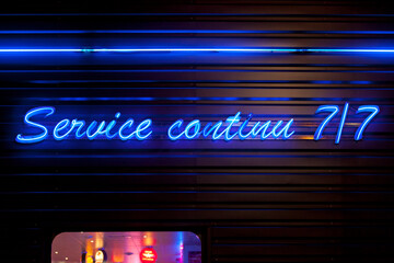 Service continu 7/7 - Neon light