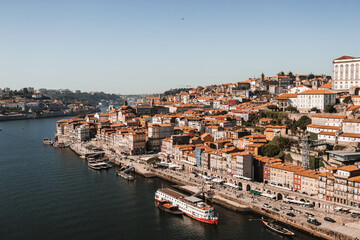 Fototapeta na wymiar View of the old town in Porto