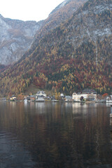 Obraz premium Hallstatt a hilly town with a lake in summer 