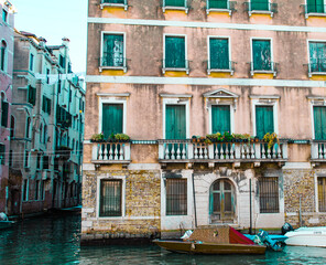 Fototapeta na wymiar Venice architecture postcard old building on water