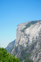 Fototapeta na wymiar Beautiful day at Yosemite National Park in California