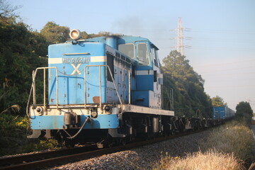 Fototapeta na wymiar 名古屋の工業地帯を走る鉄道