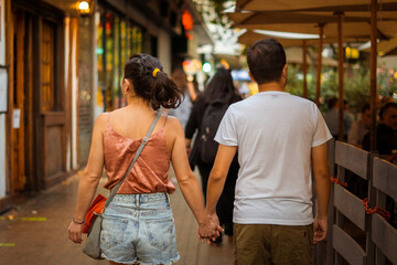 Fototapeta premium Pareja de espaldas en San Valentín