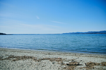 青い空と青い海、日本の沿岸部
