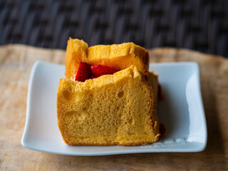 いちごのシフォンケーキ