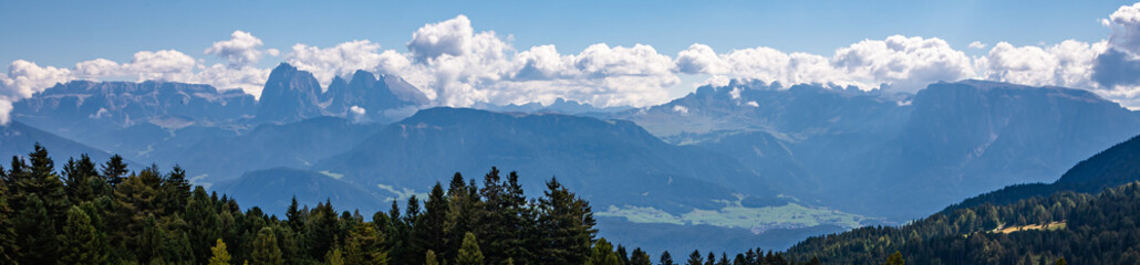 Die Landschaft von Südtirol