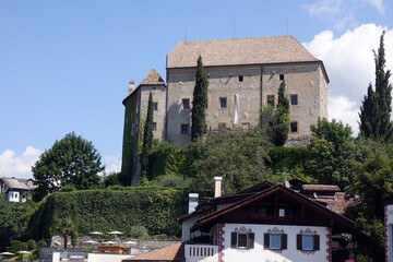 Fototapeta na wymiar Schloss Schenna