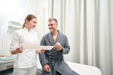 Professional consultation of heartbeat cardiogram in the hospital