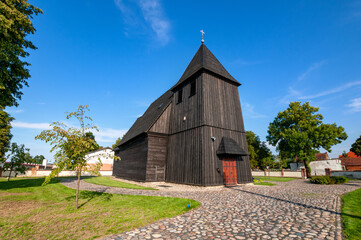 Church of Saint Apostles Szymon and Judy Tadeusz in Kosieczyn, Lubusz Voivodeship, Poland - obrazy, fototapety, plakaty