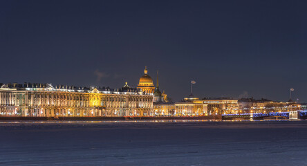 Obraz premium winter night view of the city Saint Petersburg