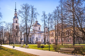 Trinity Cathedral and Bell Tower and Offices, Volzhsky Boulevard 2, Kineshma, Ivanovo Region
