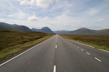 road to the mountains