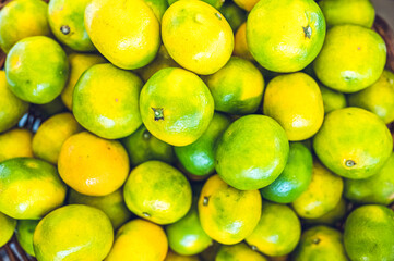 Beautiful lemons at the market (background).