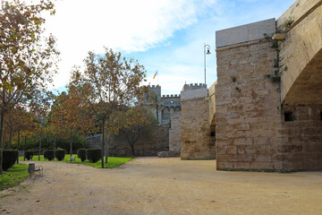 valencia puerta de entrada fortificada puente medieval  4M0A7580-as23