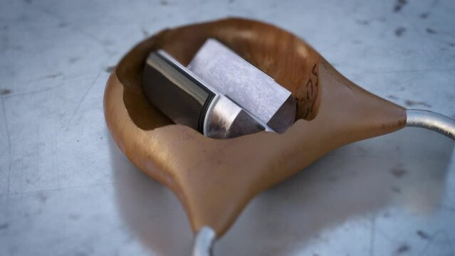 3d animation of the tantalum capacitors