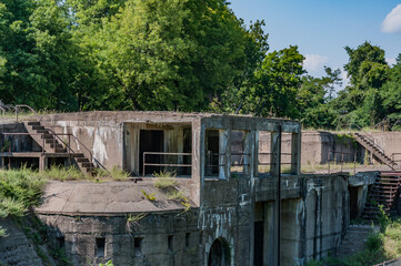 Fototapeta na wymiar 20th Century Gun Battery, Fort Washington Park Maryland USA, Fort Washington, Maryland