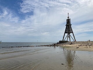 Fototapeta na wymiar Kugelbake in Cuxhaven an der Nordsee am Strand