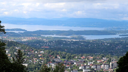 Obraz premium vue panoramique d'Oslo depuis Holmenkollen