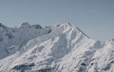 Fototapeta na wymiar Bergpanorama Alpen Alpenpanorama Reisen Wolken Himmel Skifahren