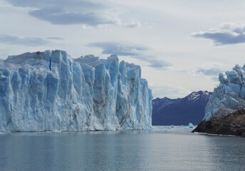 Obraz na płótnie Canvas perito moreno glacier country