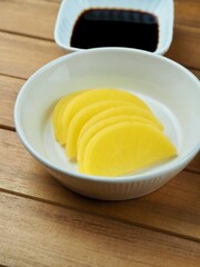 일본음식 단무지, 반찬