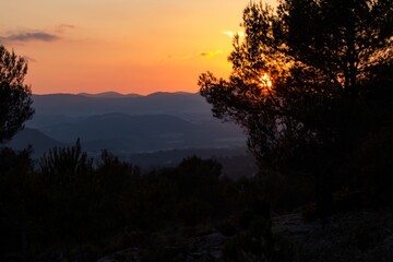 Fototapeta na wymiar Puesta de sol desde la Hermita de San Cristobal, Alcoy, Comunidad Valenciana