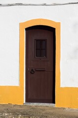 Fototapeta premium Puerta típica portuguesa en Entradas, Alentejo