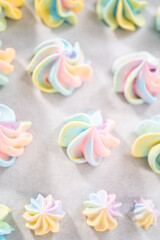 Unicorn meringue cookies