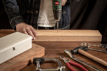 DIY（ビス打ちと工具）