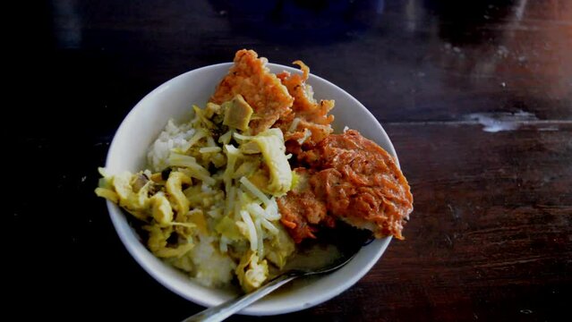 Indonesian food : soto