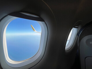 Ala de avión vista desde la ventana
