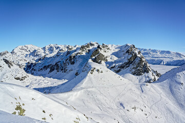 Obraz premium Le massif de Belledonne et les les lacs Robert, vu depuis Chamrousse