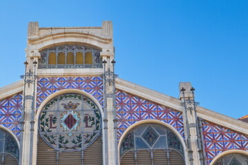 Obraz premium Beautiful modernist facade of the Central Market in Valencia