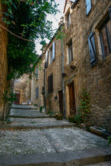 Fototapeta na wymiar small empty france street in the village sarlat in the dordogne